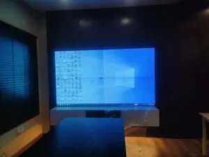 EziSol installed a 2x2 tiled dispaly of 0.8mm LCD Video Wall by using 55” video wall panels.